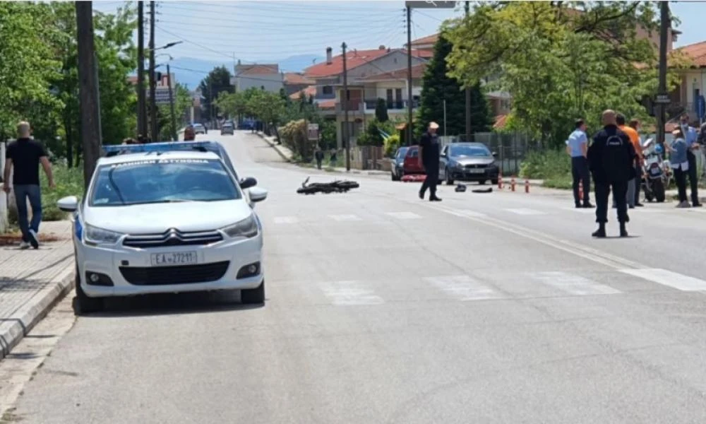 Κοζάνη: Σοβαρό τροχαίο - Τραυματίστηκε 13χρονος που επέβαινε με τον πατέρα του σε μηχανή